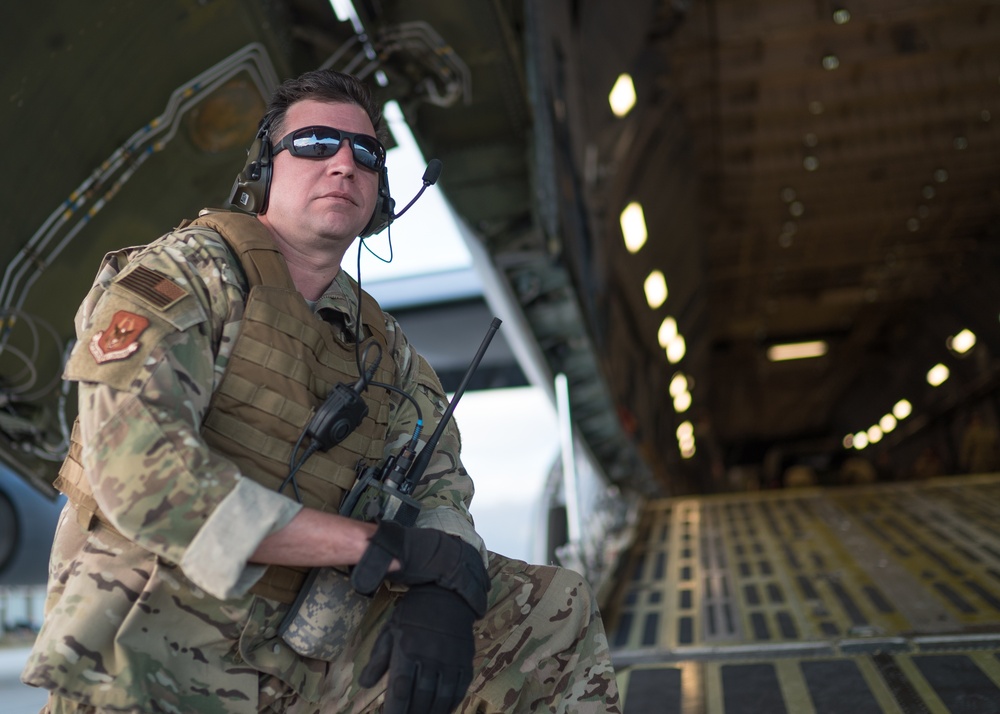 Loadmaster Oversees C-5M Loading