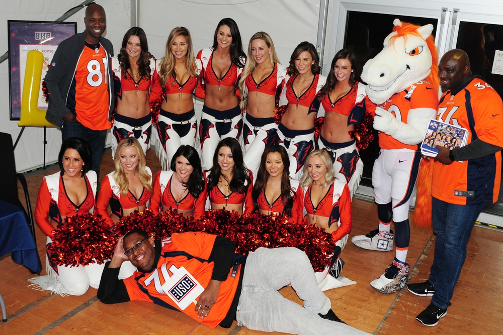 DVIDS - Images - Ironhorse meet Broncos; USO Hosts Denver Broncos