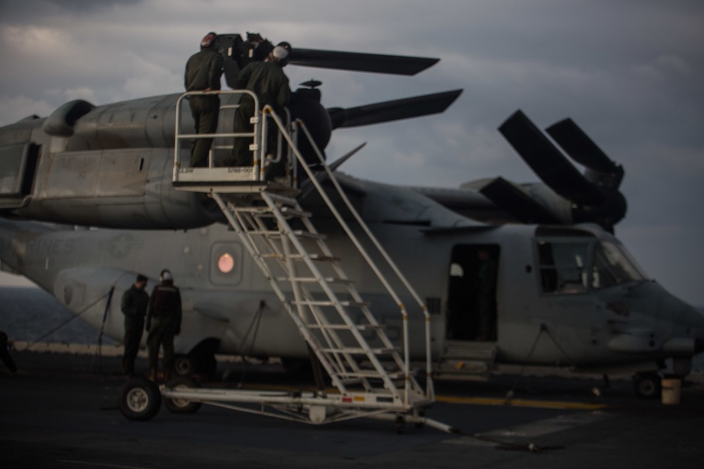 VMM-262 (REIN) Marines conduct maintenance on MV-22B Ospreys