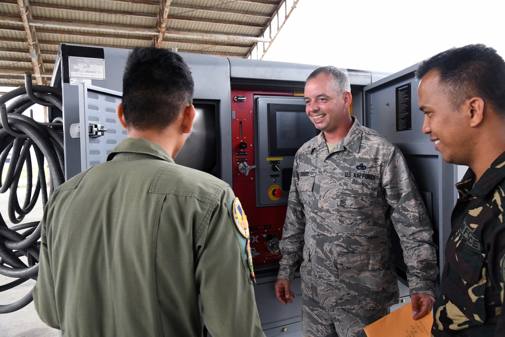 U.S., Philippine Air Force exchange ideas during BACE-P