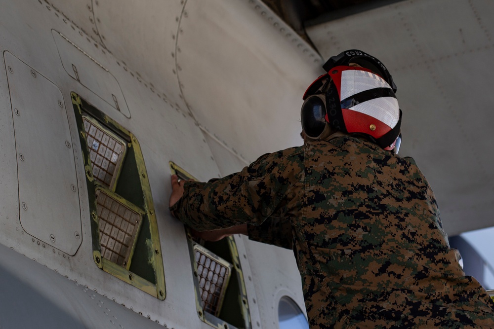 Keeping birds flying high; aviation maintenance in VMGR-152