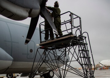 Keeping birds flying high; aviation maintenance in VMGR-152