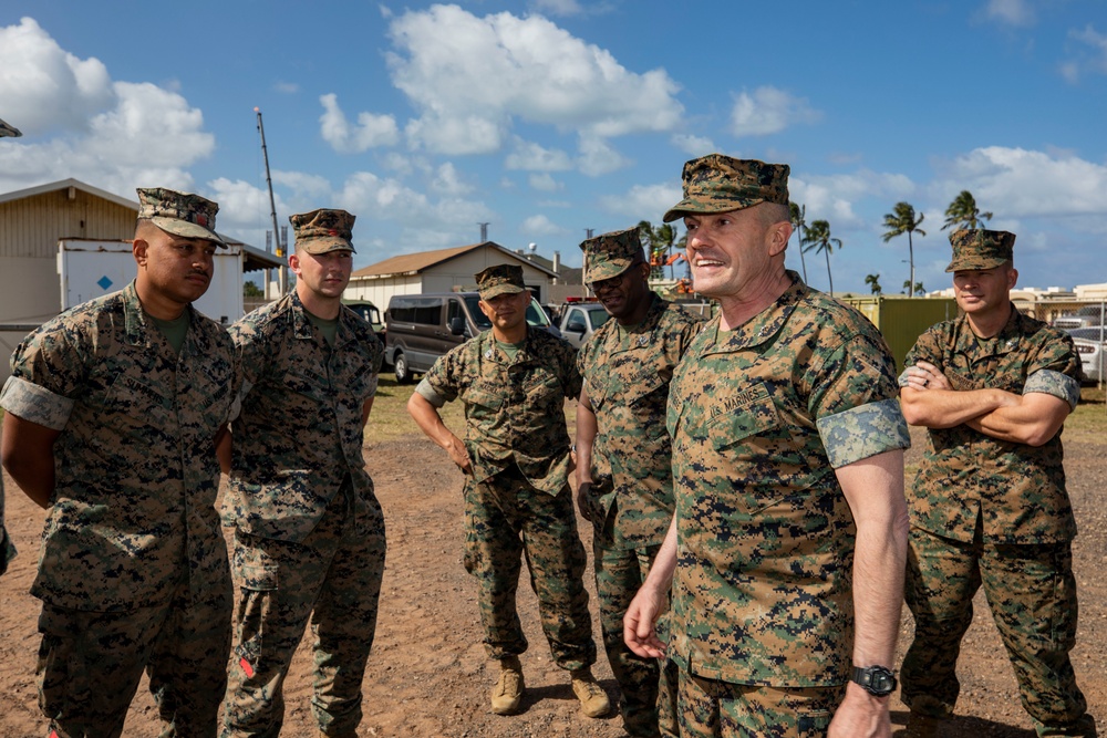 Maj. Gen. Vincent Coglianese meets Marines at MCBH