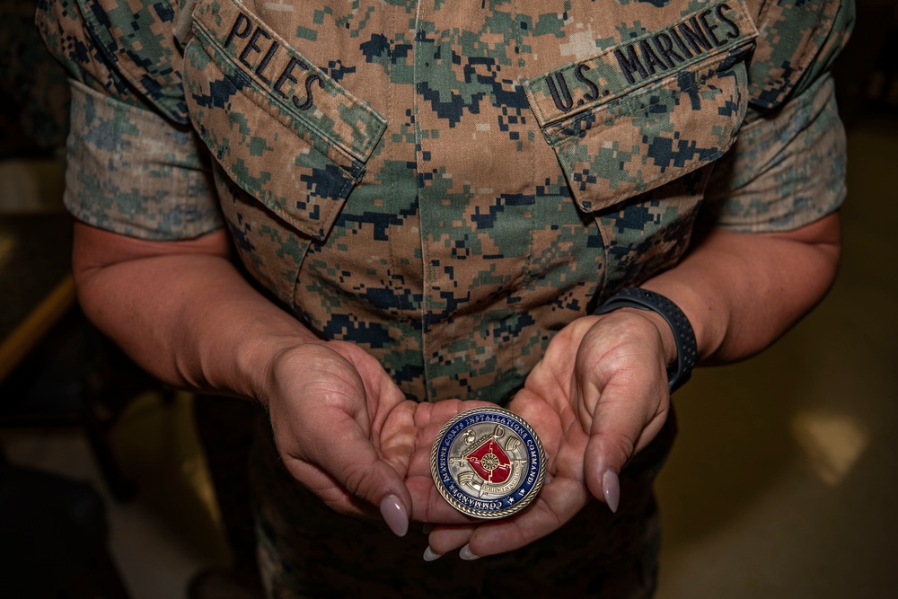 Maj. Gen. Vincent Coglianese meets Marines at MCBH