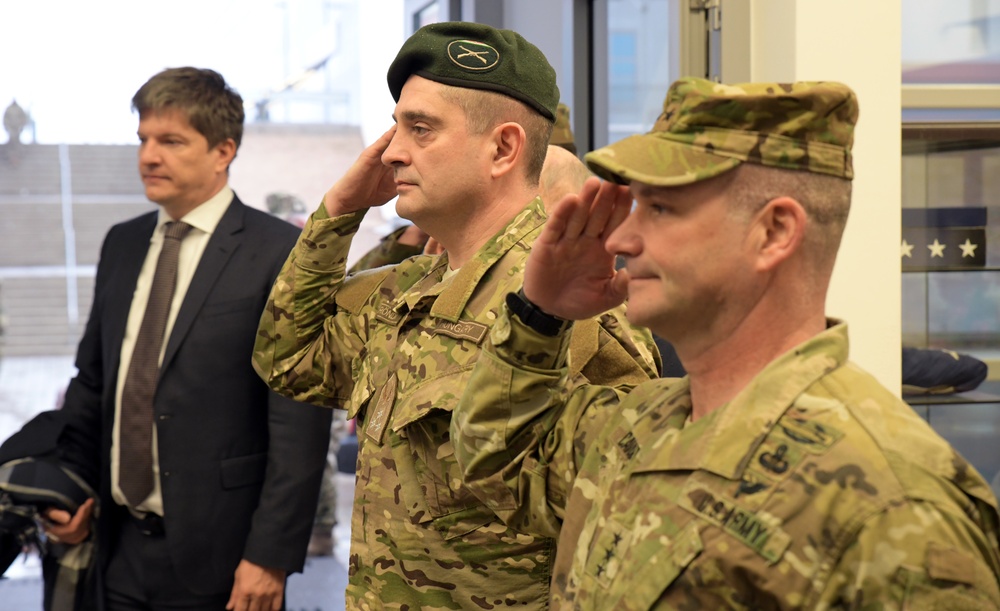 Hungarian Senior Leaders visit U.S. Army Europe Headquarters