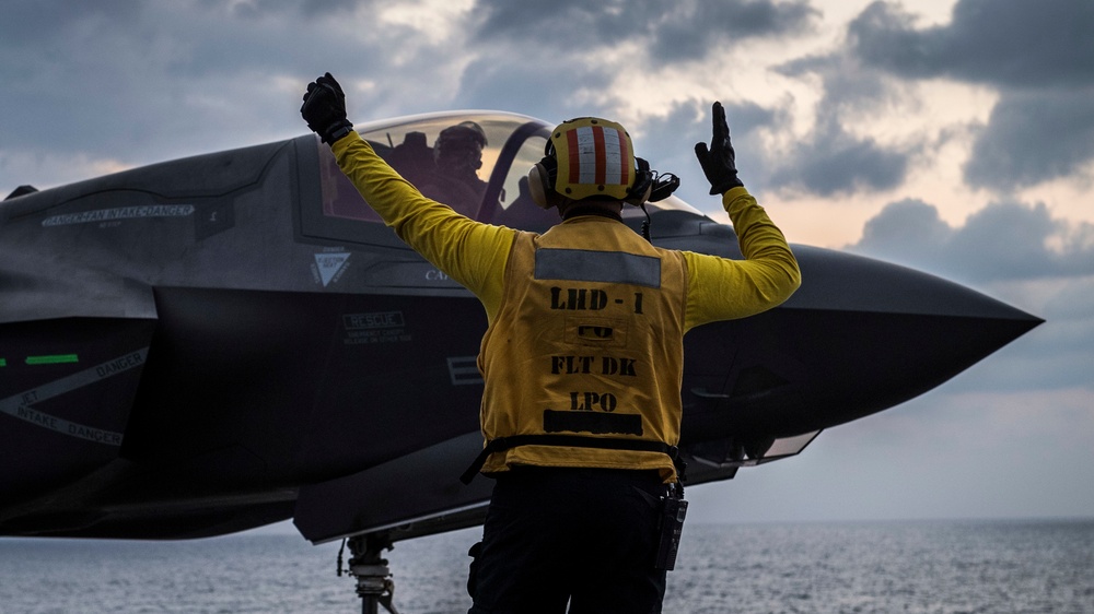 USS Wasp conducts F-35B Lightining II aircraft night operations
