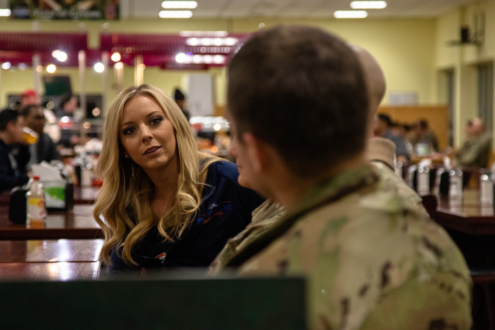 Denver Broncos Pro Blitz Tour visits Soldiers in Bavaria