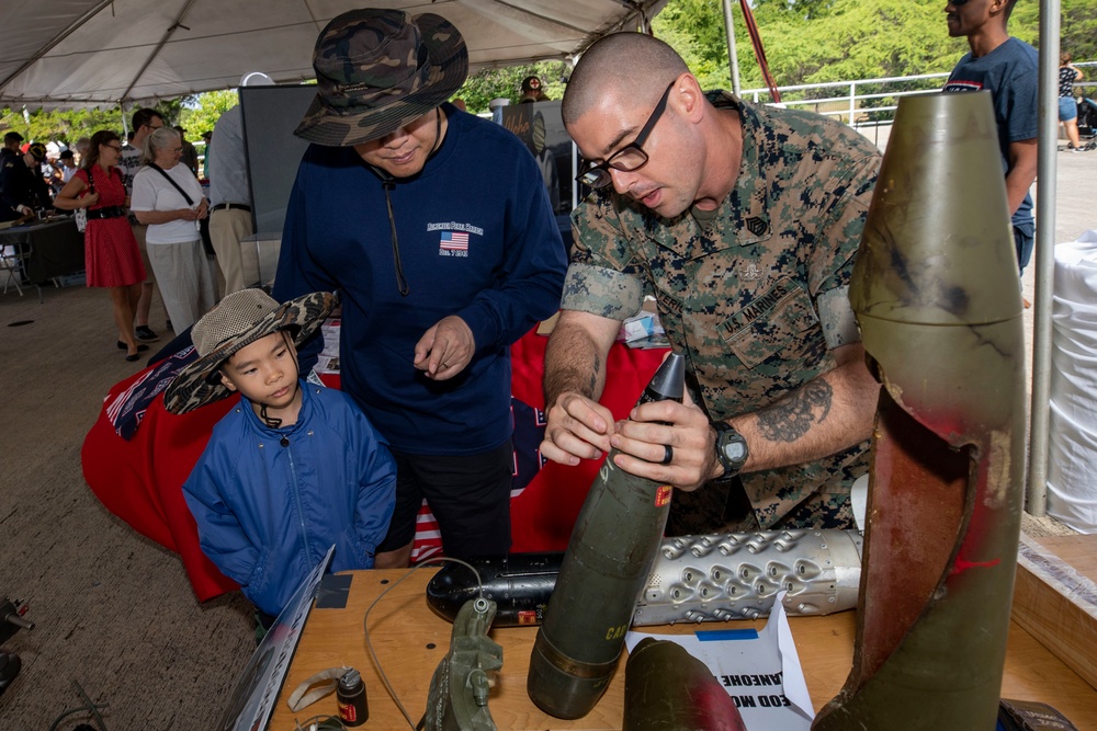 MCBH EOD takes part in Living History Day