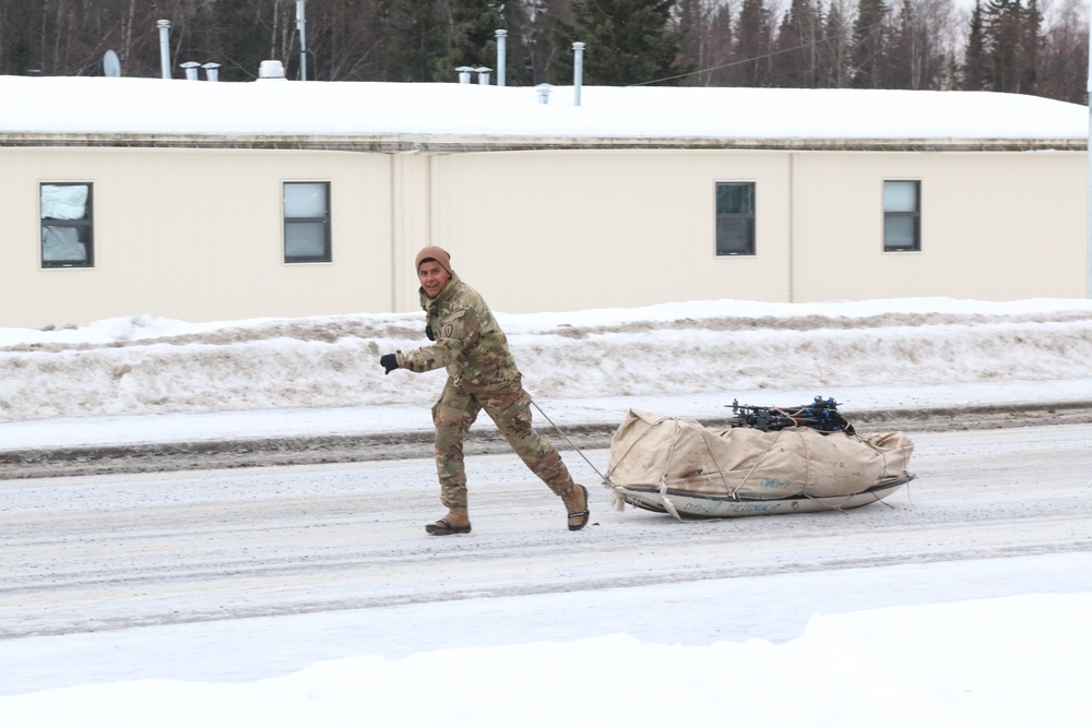 Spartans train fellow Soldiers how to live in cold