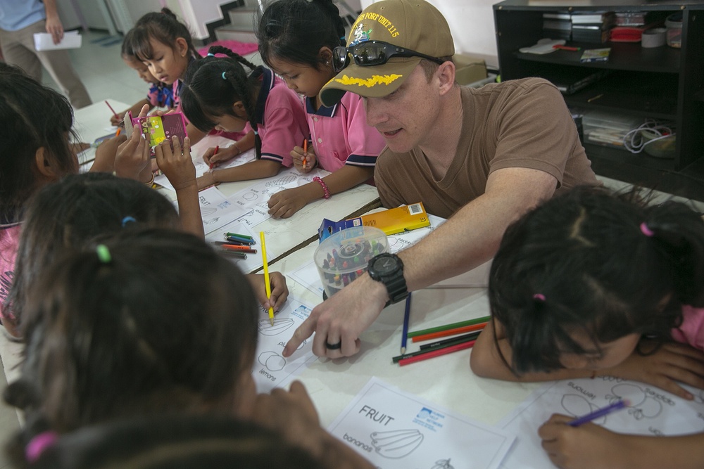 MSC’s Expeditionary Port Unit 115 Crosses Cultures During Outreach