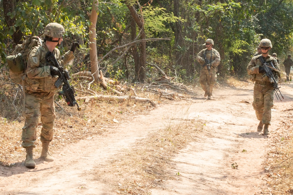 U.S, Thai soldiers hone squad-level tactics