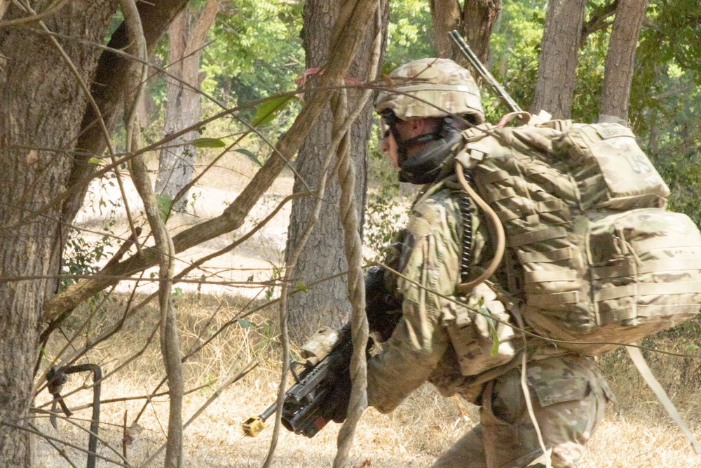 U.S, Thai soldiers hone squad-level tactics