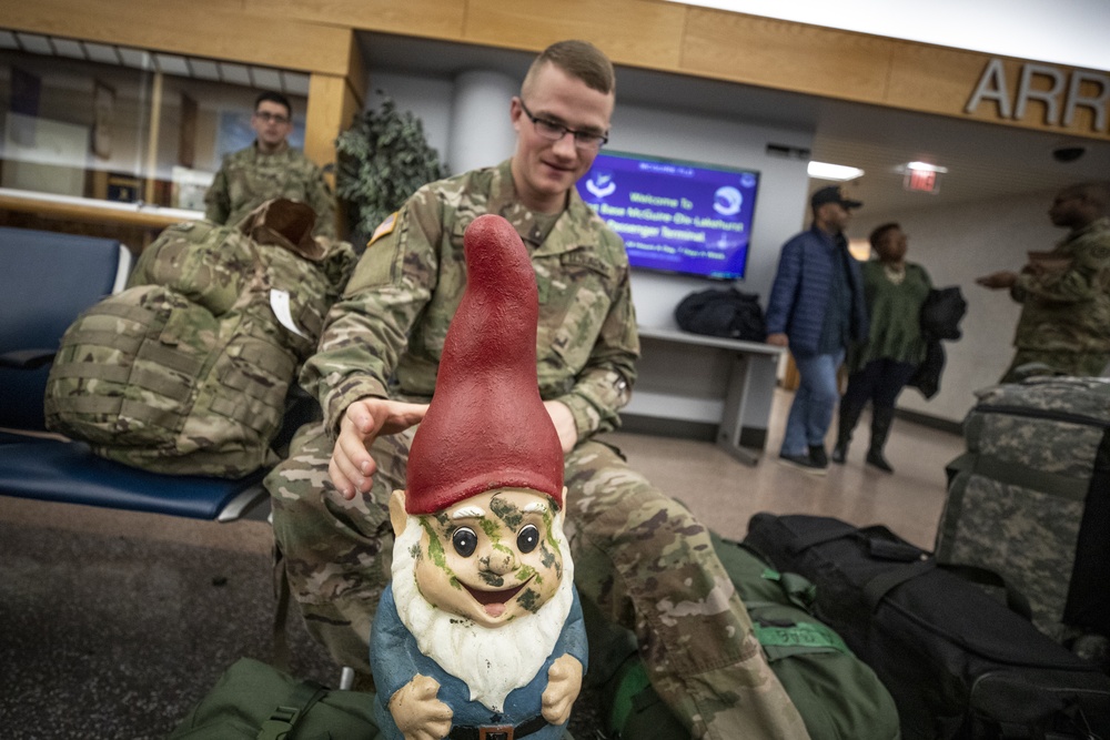 1-114th Infantry Regiment Soldiers depart for training