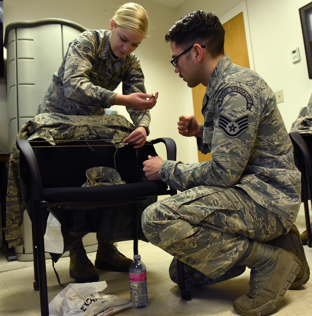 SERE Knot Tying Instruction