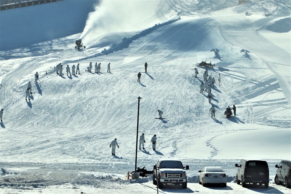 CWOC Class 19-03 students complete skiing familiarization while training at Fort McCoy