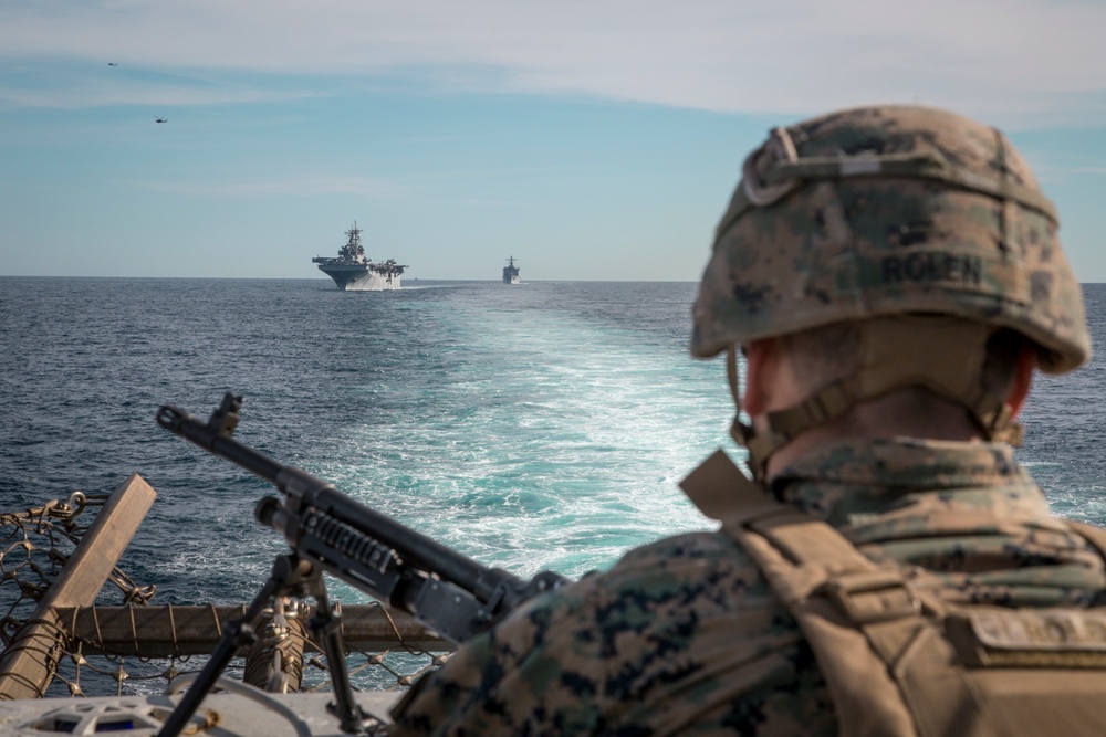 11th MEU: Strait Transit