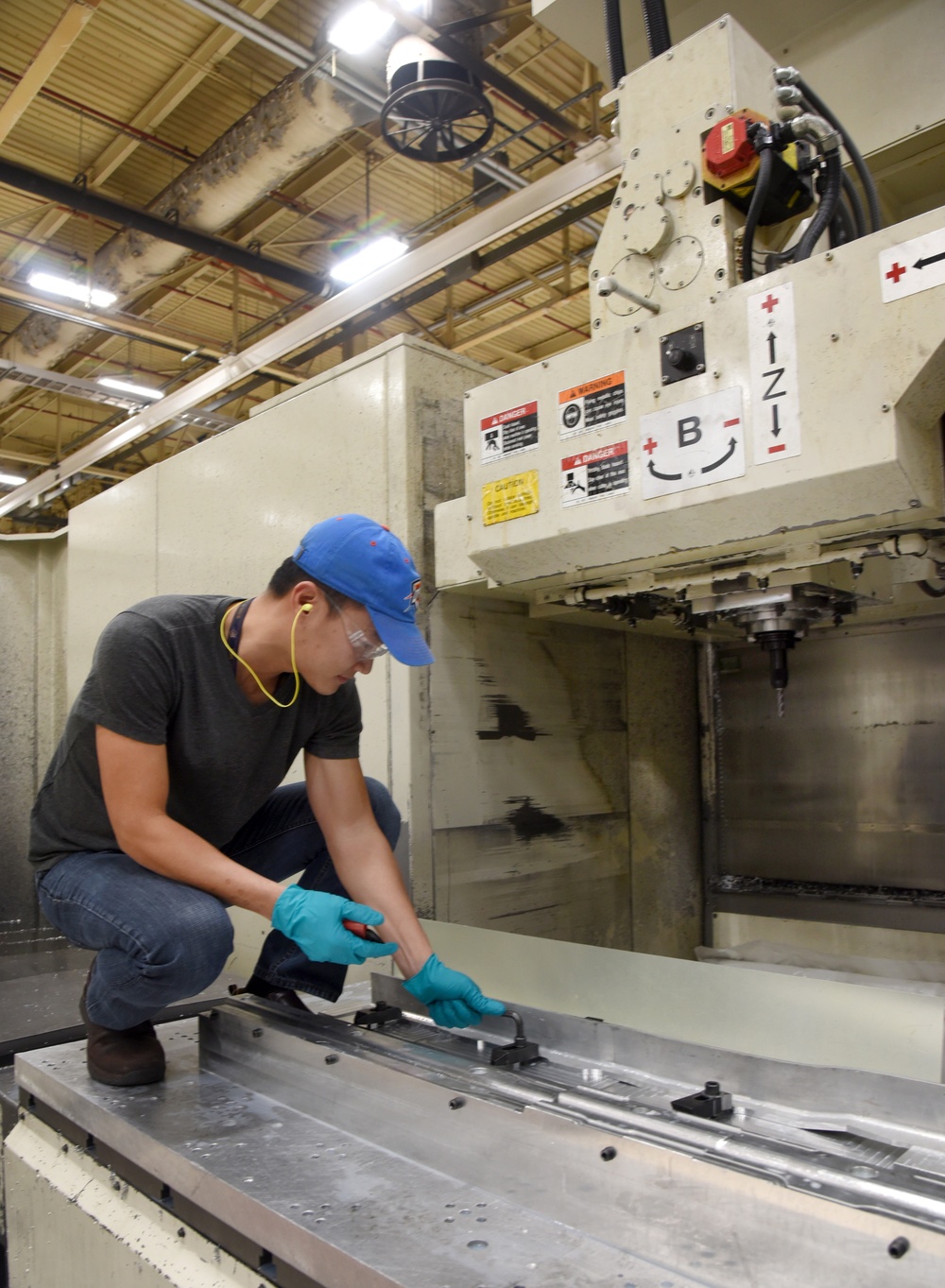 KC-135 beam replacement expedited by Tinker units