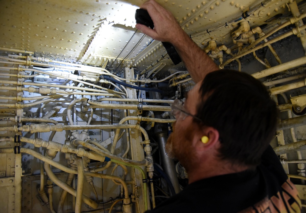 KC-135 beam replacement expedited by Tinker units