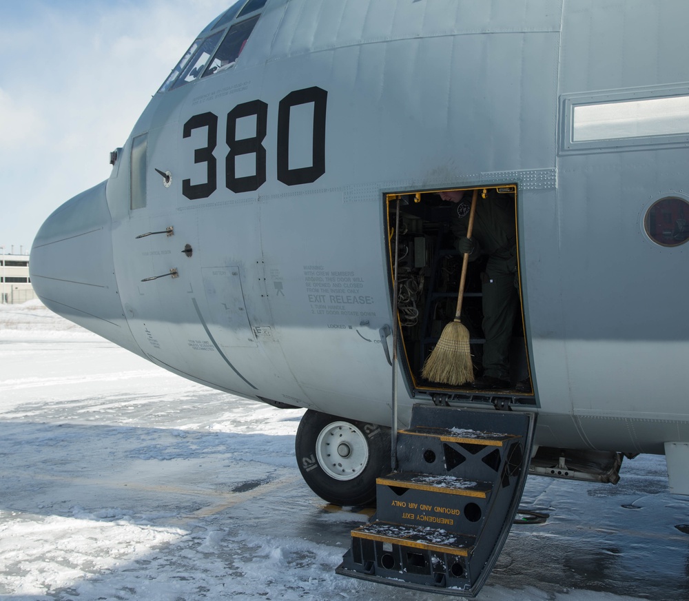 VMGR-252 Canada Simulated Air Drops