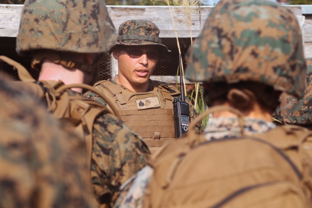 DVIDS Images H&S Bn runs BITS training along endurance course