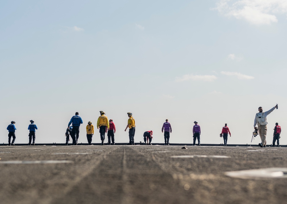 MV-22B Osprey aboard USS Ashland (LSD 48)