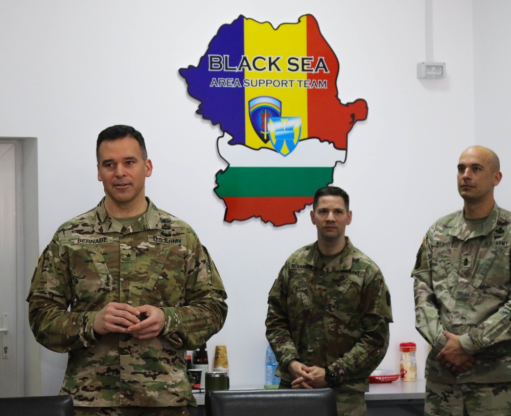 USAREUR G3 visits the Black Sea