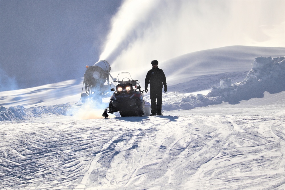 Students for Cold-Weather Operations Course complete skiing familiarization while training at Fort McCoy