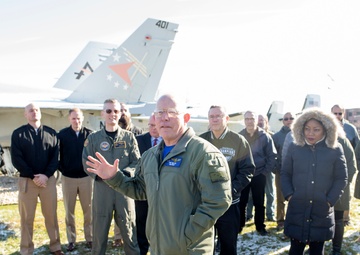 Air Boss, NAVAIR and Chief of Supply Corps visit NAVSUP WSS