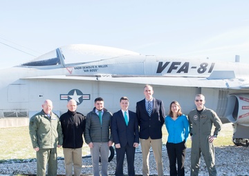 Air Boss, NAVAIR and Chief of Supply Corps visit NAVSUP WSS