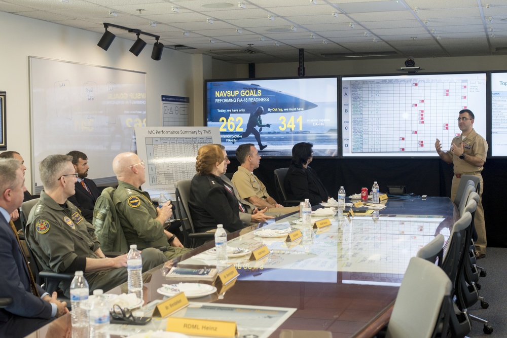 Air Boss, NAVAIR and Chief of Supply Corps visit NAVSUP WSS