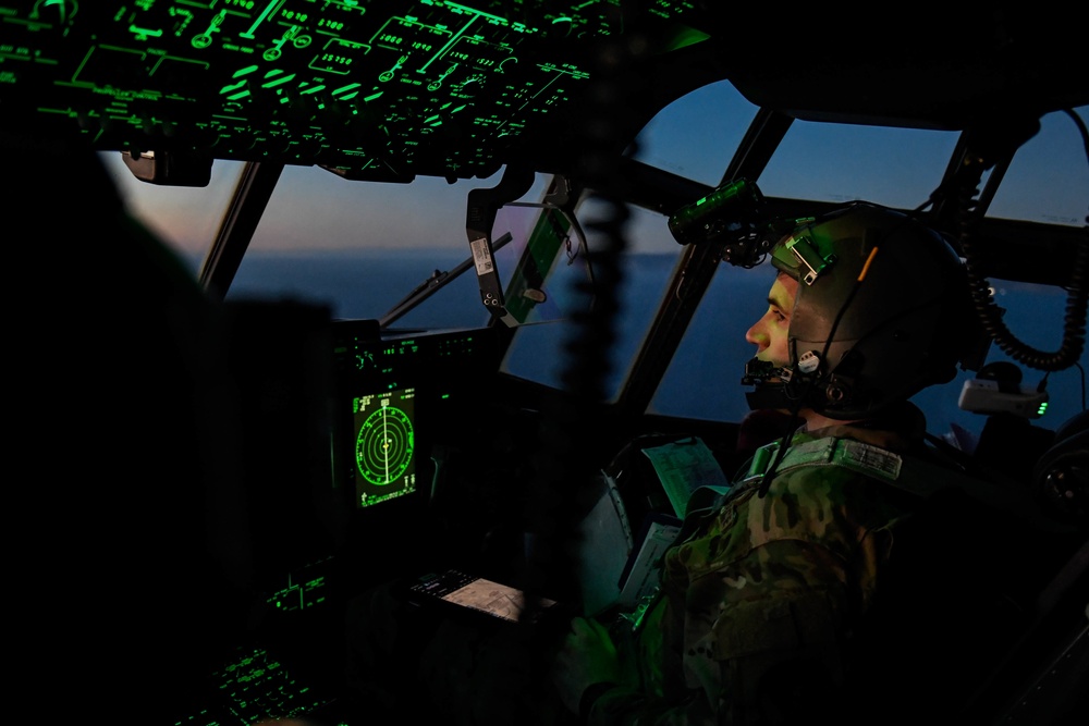 9th Special Operations Squadron conduct joint refueling operations