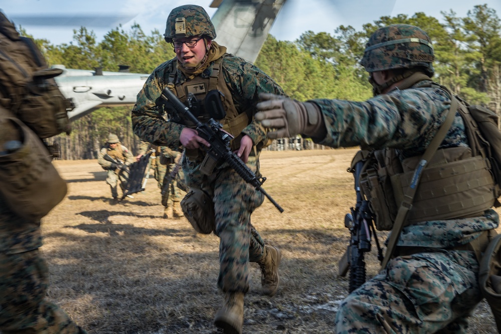 Marines and sailors improve CASEVAC operations through TCCC training