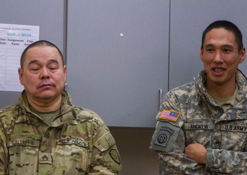 Guardsmen engage with western Alaskans during sled dog race