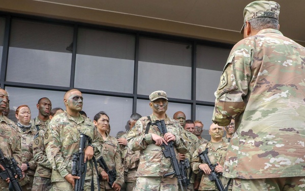 Lt. Gen Piggee visits 25th DSB