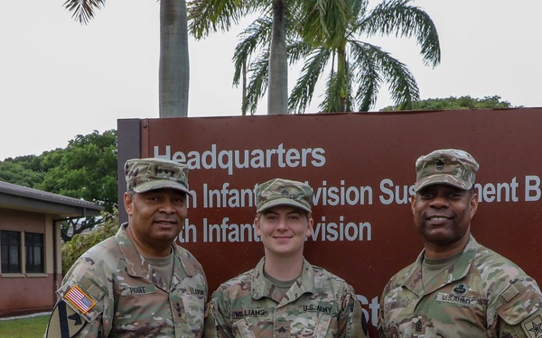 Lt. Gen Piggee visits 25th DSB