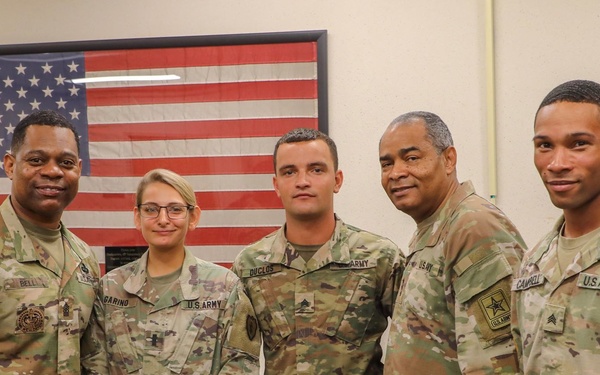 Lt. Gen Piggee visits 25th DSB