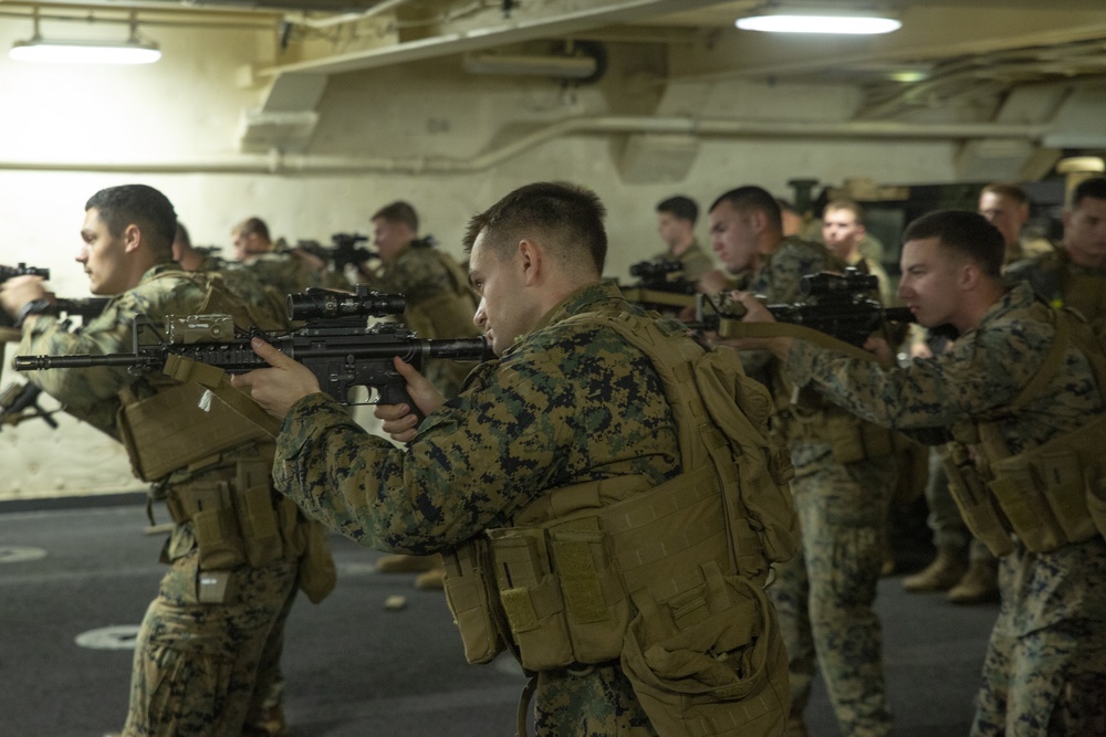 Weapons Company Marines refine weapons handling fundamentals aboard Green Bay