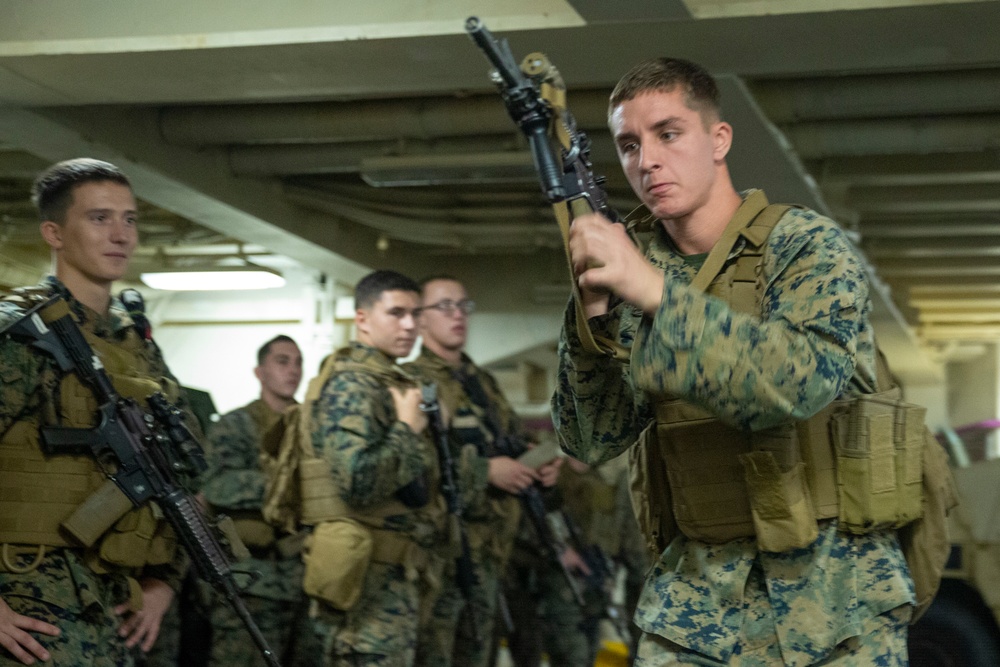 Weapons Company Marines refine weapons handling fundamentals aboard Green Bay