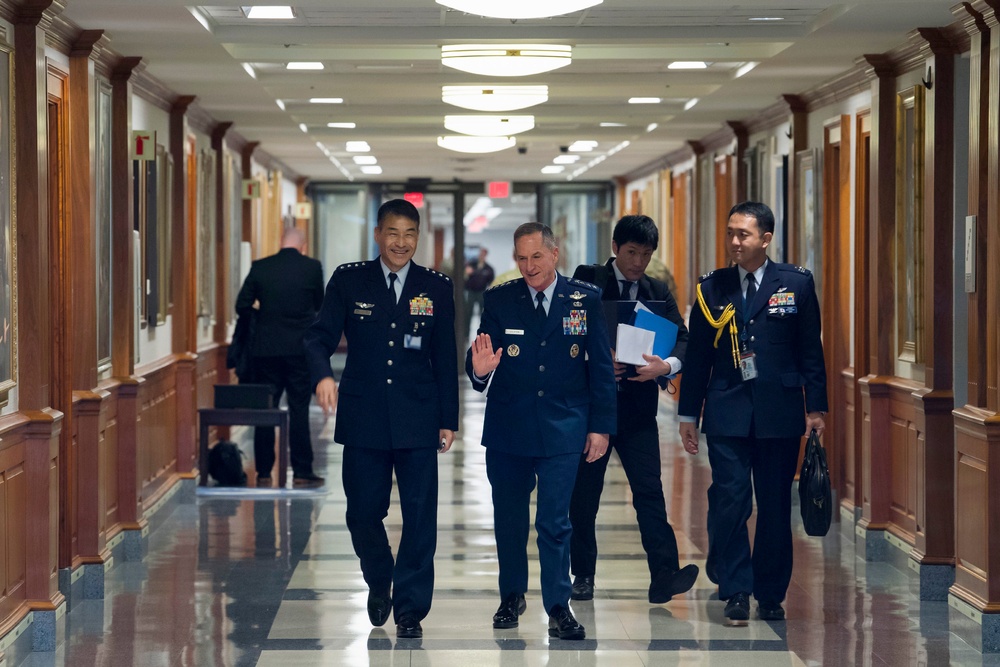 U.S. Air Force Chief of Staff meets with the Japan Air Self-Defense Force Chief of Staff