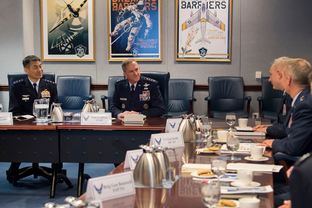 U.S. Air Force Chief of Staff meets with the Japan Air Self-Defense Force Chief of Staff