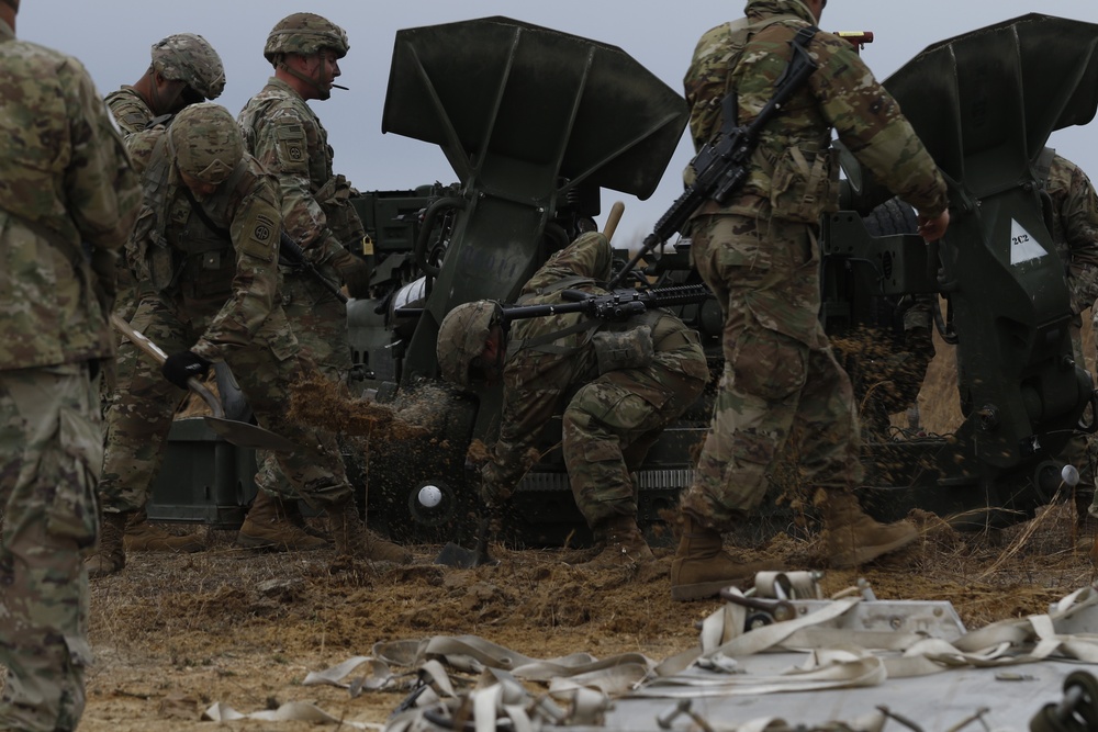 82nd Airborne Division conducts artillery heavy drop