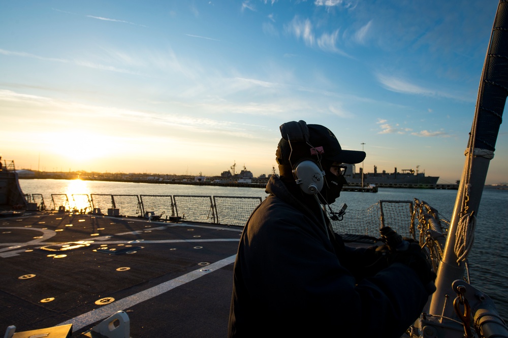 USS Stout Conducts RE-6