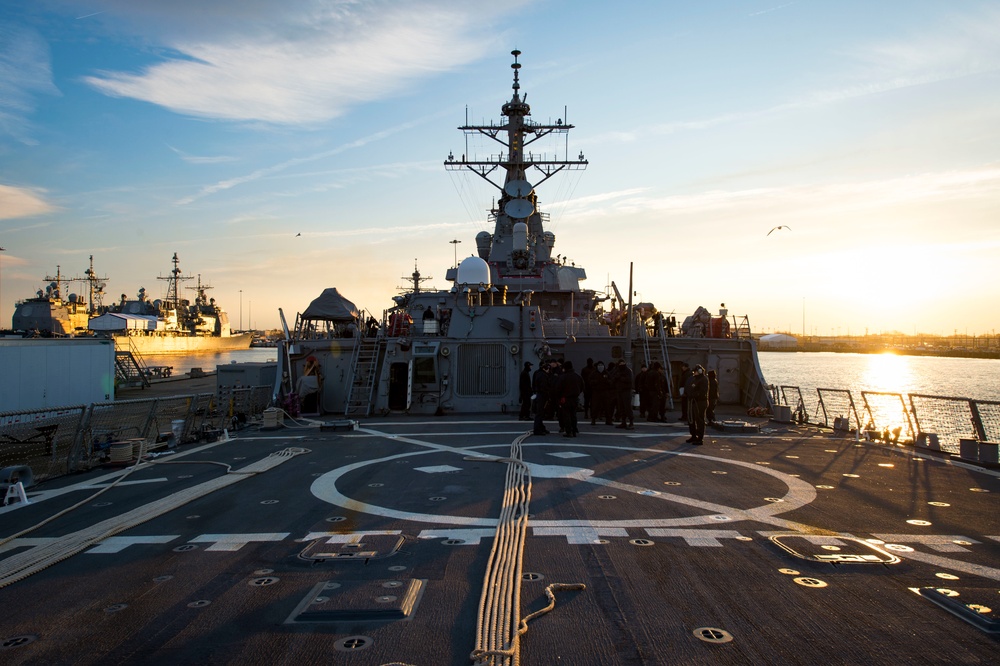 USS Stout Conducts RE-6