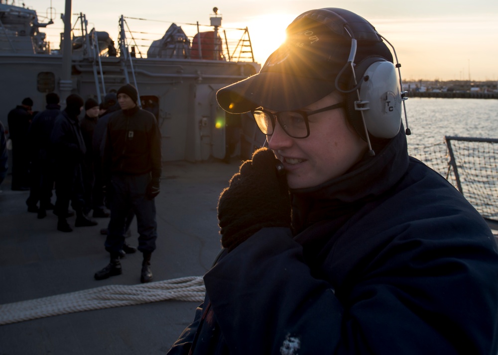 USS Stout Conducts RE-6