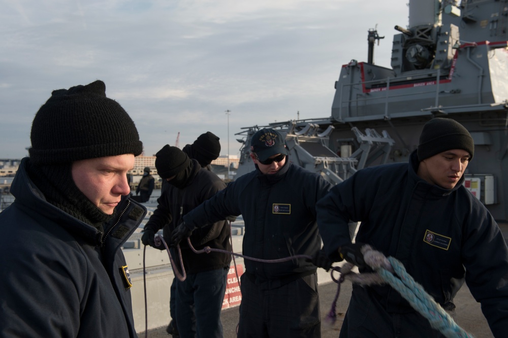 USS Stout Conducts RE-6