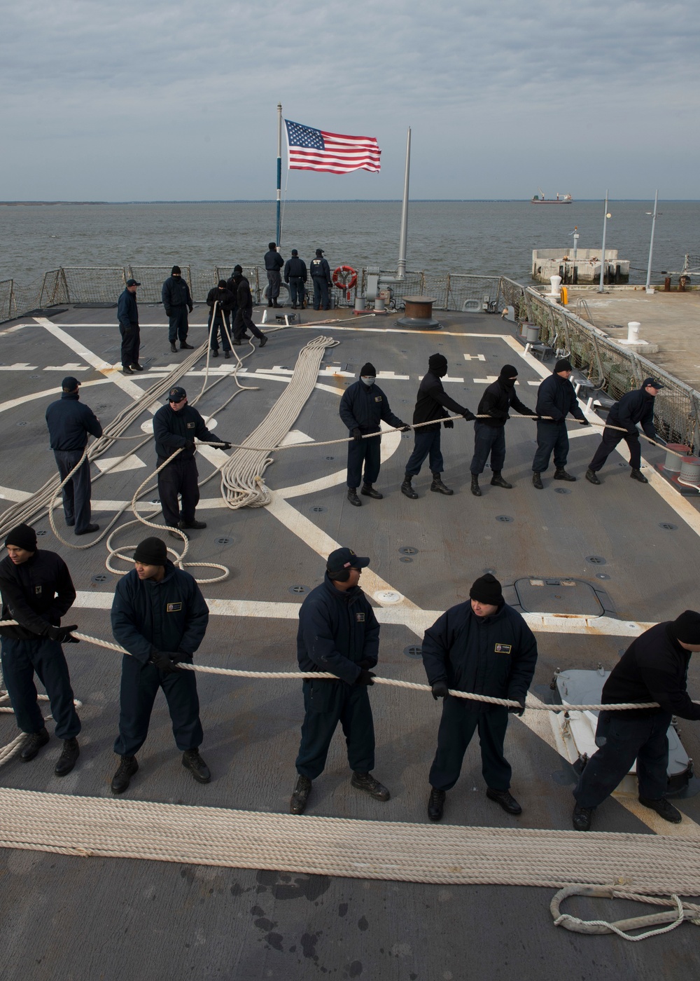 USS Stout Conducts RE-6