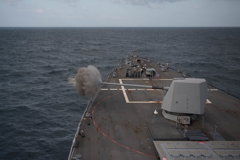 Chung-Hoon Sailors conduct live-fire exercise