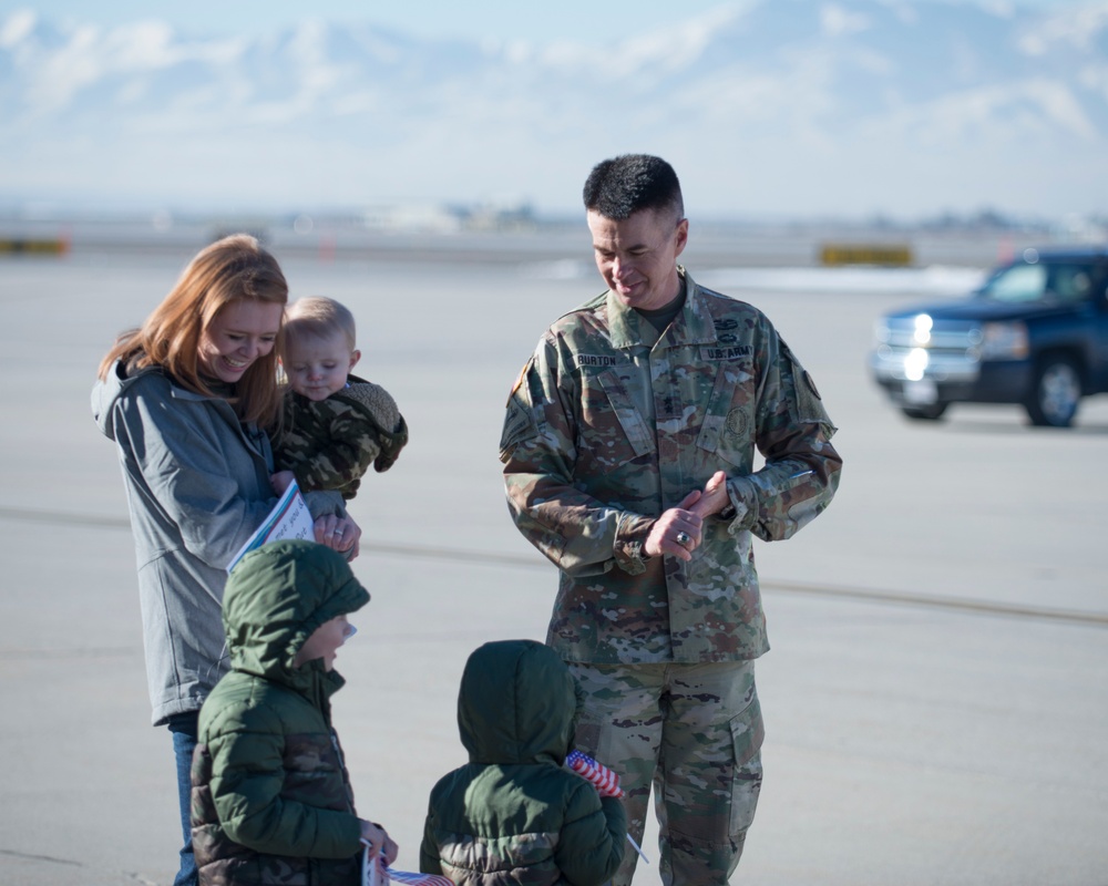 Utah Soldiers return home
