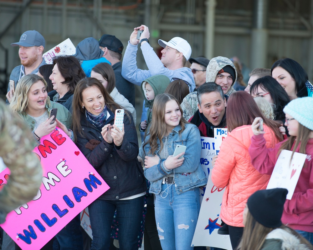 Utah Soldiers return home
