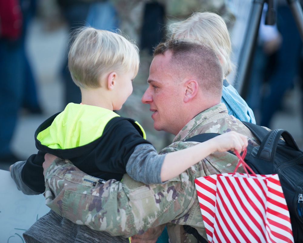 Utah Soldiers return home